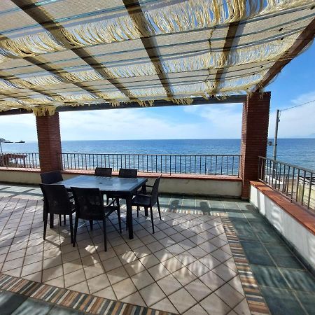Waikiki Beach Apartments Santa Maria di Castellabate Eksteriør bilde